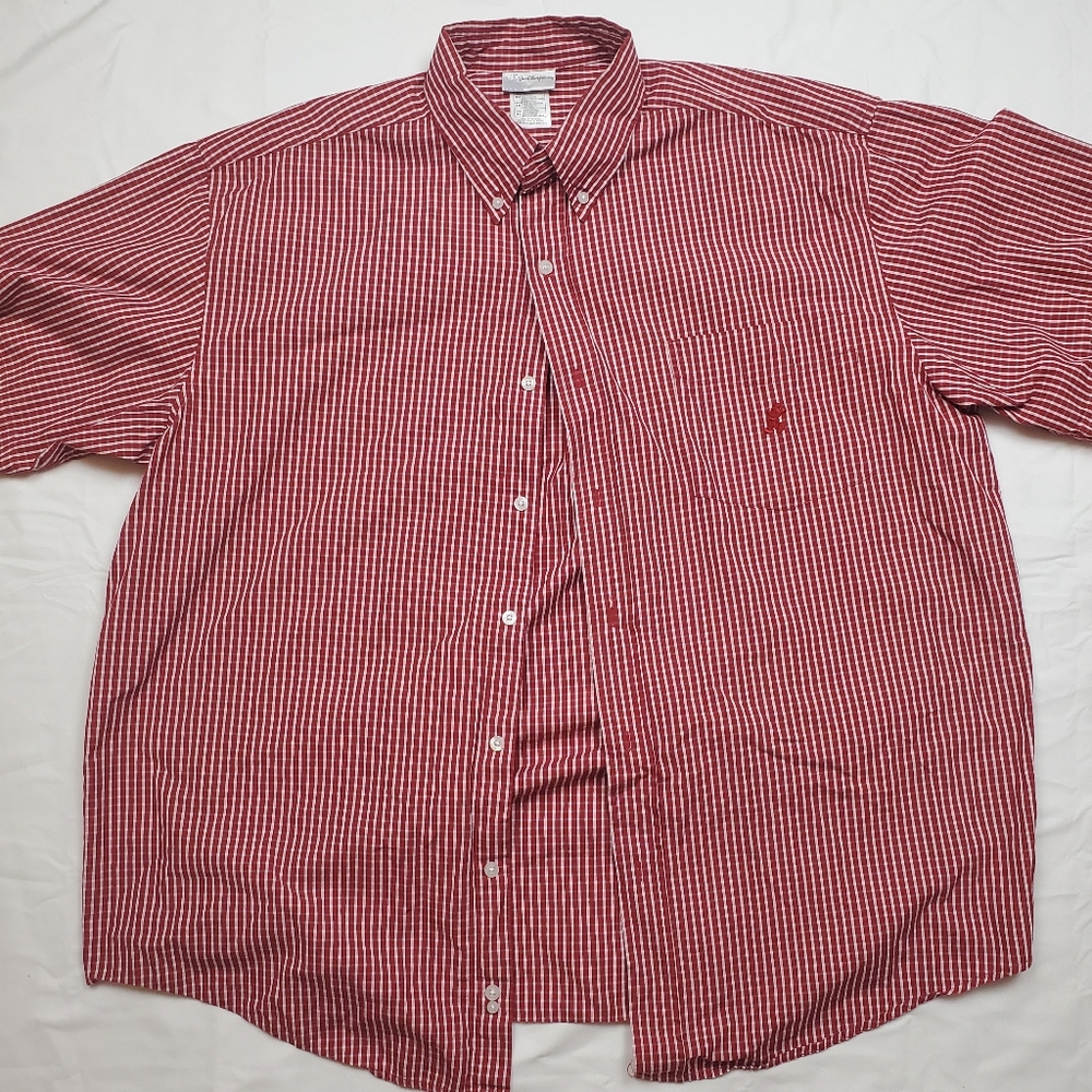Walt Disney XL Mens Red Checkerboard Dress Shirt